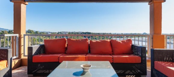 3 bedrooms Penthouse in Estepona, Spain No. 133480 14