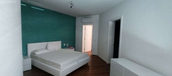 Ático de 4 habitaciónes en Udine, Italy No. 168095 2