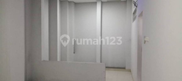 3 bedrooms House in Tanah Abang, Indonesia No. 1438 27