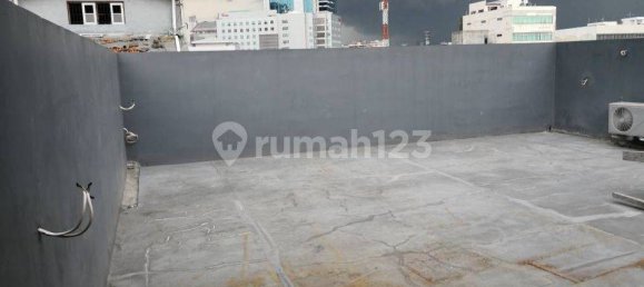 3 bedrooms House in Tanah Abang, Indonesia No. 1438 11