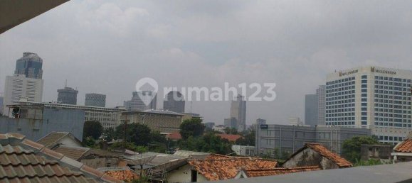 3 bedrooms House in Tanah Abang, Indonesia No. 1438 10