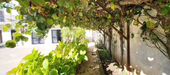 Villa de 16 habitaciónes en Atina, Italy No. 160889 6