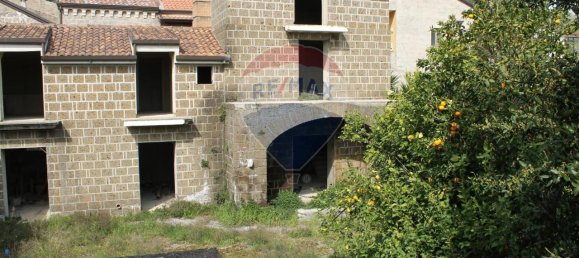 14 rooms Villa in Caserta, Italy No. 81882 10