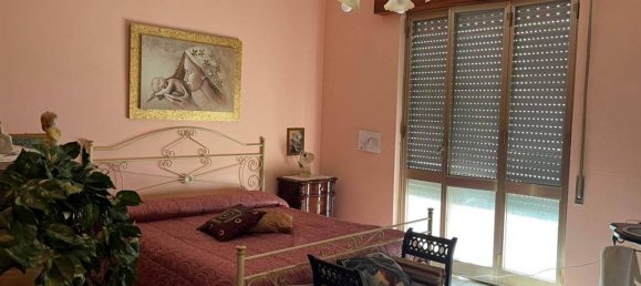 Casa de 7 habitaciónes en Pachino, Italy No. 91516 2