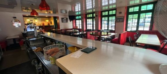 2 bedrooms Commercial property in Le Creusot, France No. 353404 4