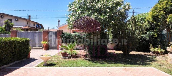 4 bedrooms Villa in Ardea, Italy No. 332881 4