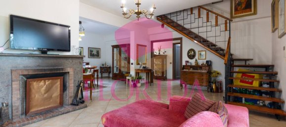 4 bedrooms Villa in Ardea, Italy No. 332881 15