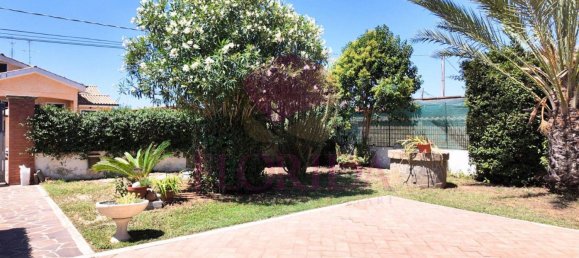 4 bedrooms Villa in Ardea, Italy No. 332881 5