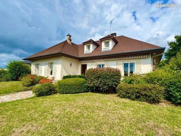 6 غرف نوم منزل في Saint-Denis-les-Bourg, France رقم 315942