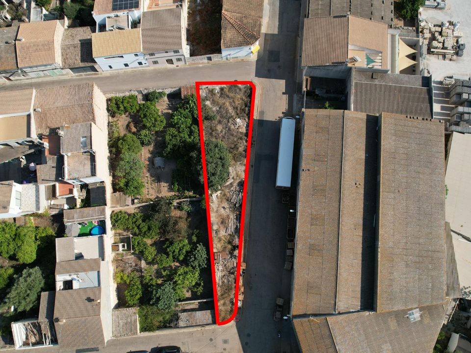  Land in Muro, Spain No. 279131