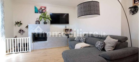 2 bedrooms Apartment in Fino Mornasco, Italy No. 209993 5