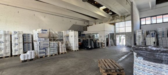 Lagerhaus in Sesto San Giovanni, Italy 332m², Nr. 361048 7