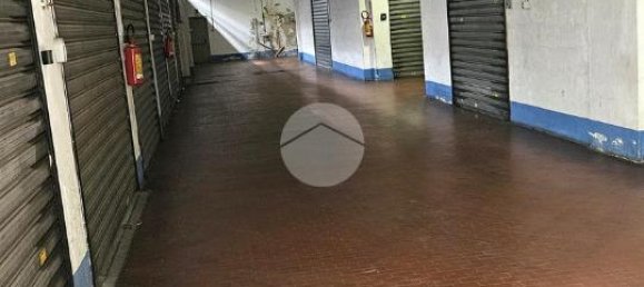 1 room Garage in Rome, Italy No. 107266 4