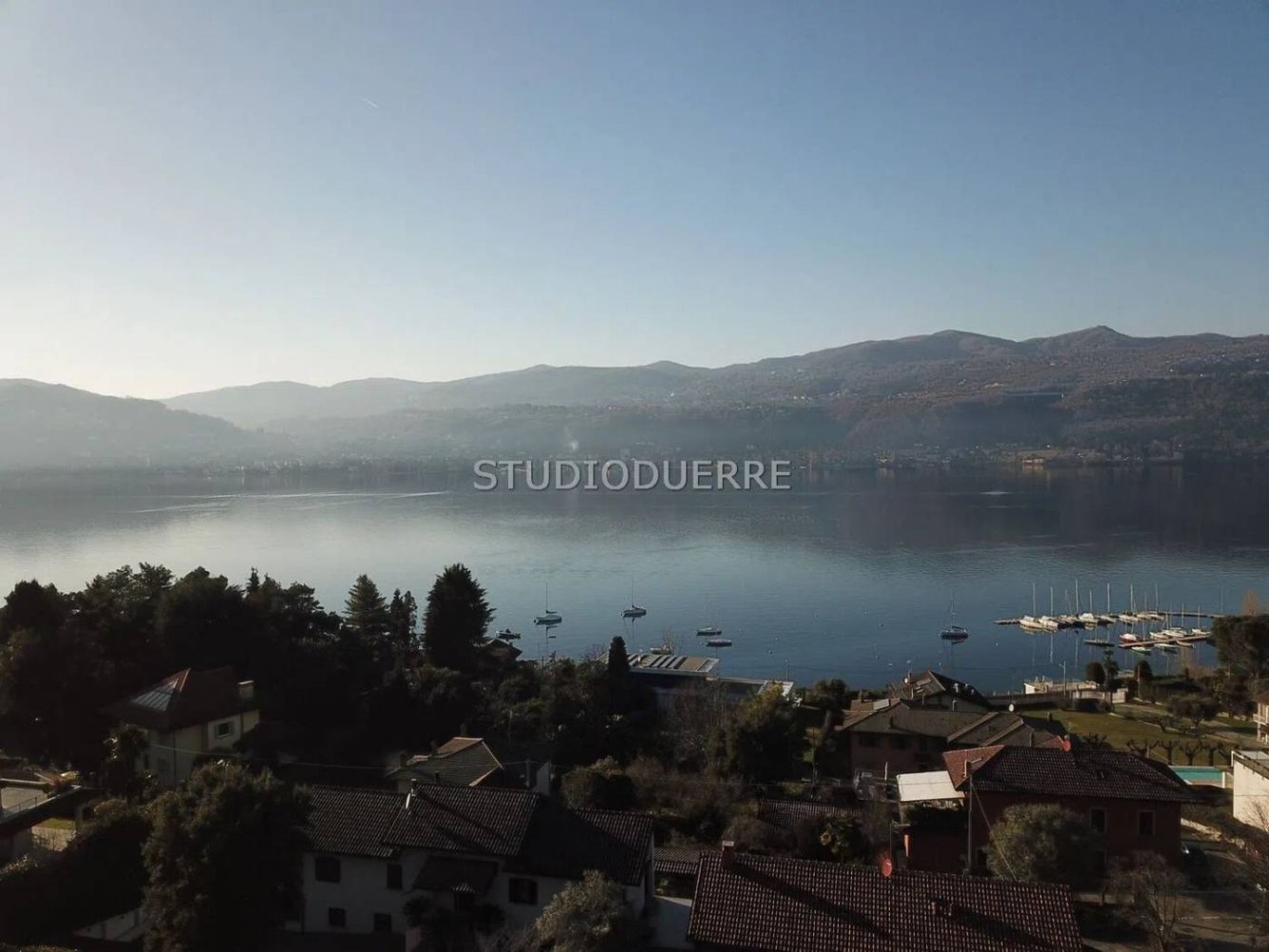 7 bedrooms Villa in Ranco, Italy No. 326211