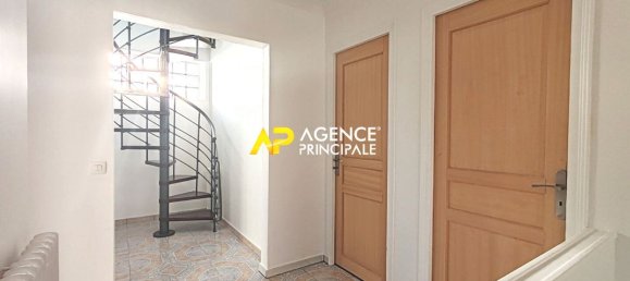 4 bedrooms House in Argenteuil, France No. 162182 14