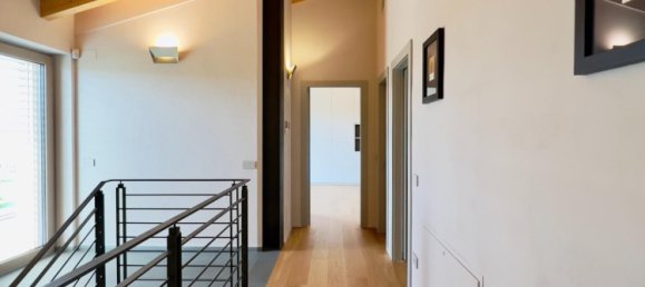 3 bedrooms Villa in Santa Croce sull'Arno, Italy No. 323244 18