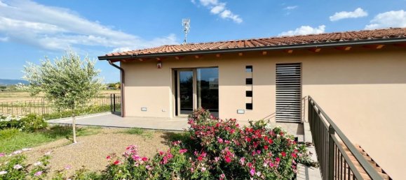 3 bedrooms Villa in Santa Croce sull'Arno, Italy No. 323244 3