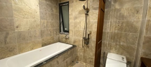 4 bedrooms House in Tay Ho, Vietnam No. 995 7