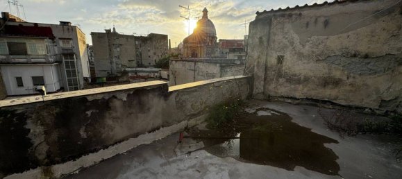 1 bedroom Apartment in Naples, Italy No. 257511 2