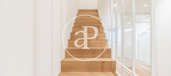 Дуплекс с 3 спальнями в Эшампле, Испания № 127795 14