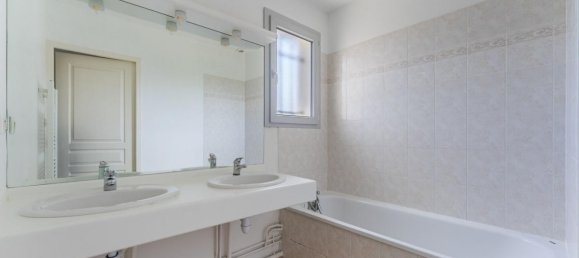 4 chambres Maison à Rillieux-la-Pape, France No. 288376 12