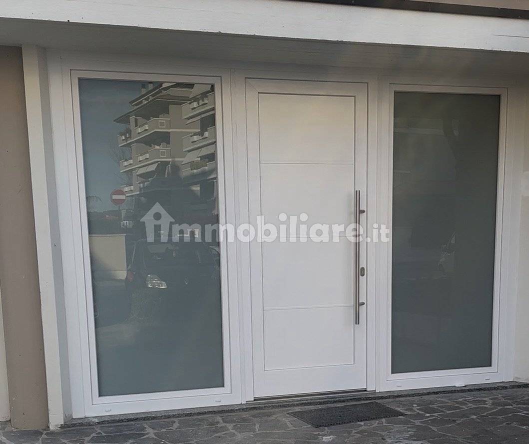 Квартира с 2 спальнями в Эмполи, Италия № 361844