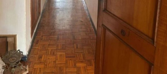 4 bedrooms Apartment in Ourense, Spain No. 175904 2