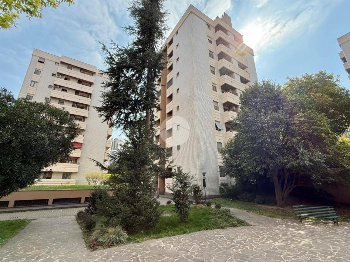 Квартира с 1 спальней в Корсико, Италия № 348746