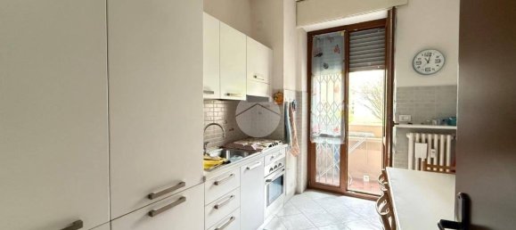 Квартира с 1 спальней в Корсико, Италия № 348746 3