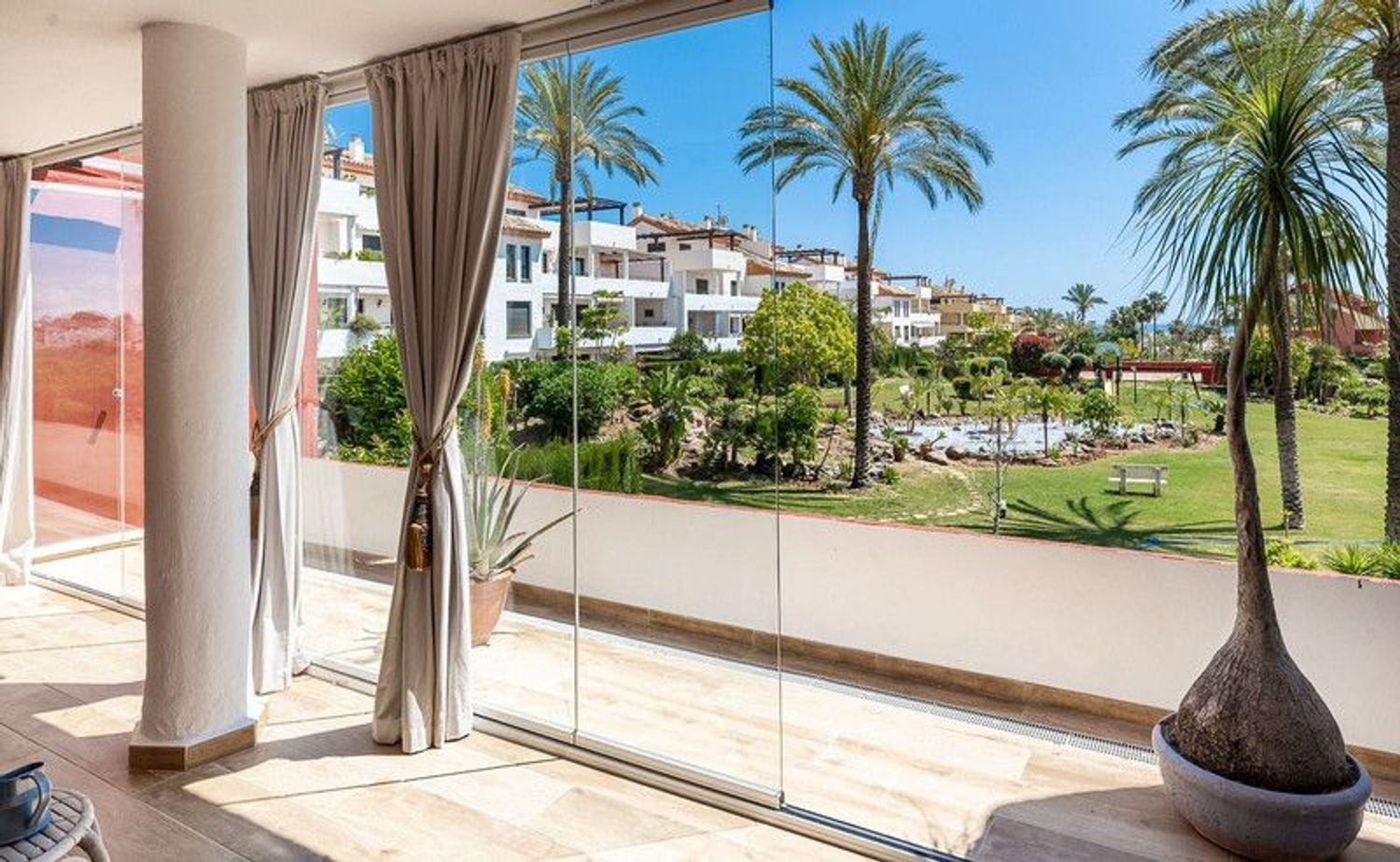 2 غرف نوم شقة في Estepona, Spain رقم 133537