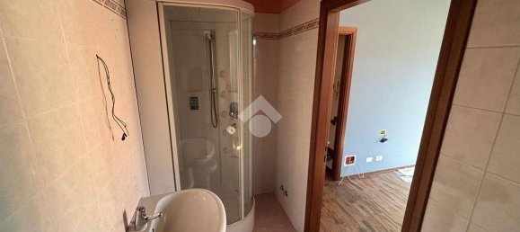 Casa T3 em Novara, Italy N.º 53252 21