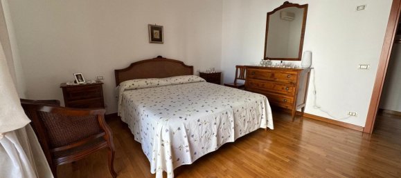 Квартира с 3 комнатами в Таранто, Италия № 283948 13