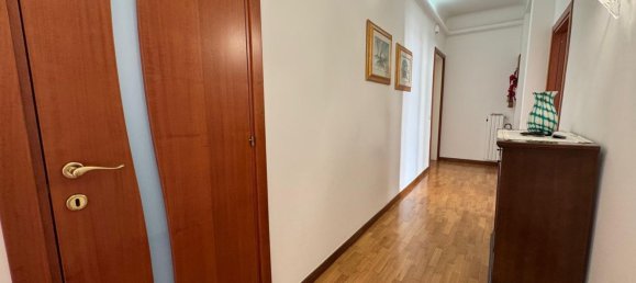 Квартира с 3 комнатами в Таранто, Италия № 283948 3