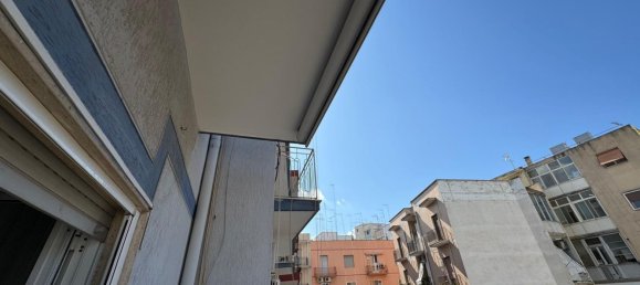 Квартира с 3 комнатами в Таранто, Италия № 283948 11