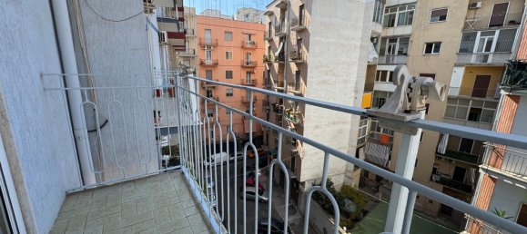 Квартира с 3 комнатами в Таранто, Италия № 283948 10