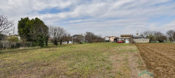 Grundstück in Udine, Italy 1566m², Nr. 24503 8