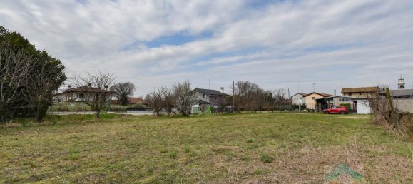 Grundstück in Udine, Italy 1566m², Nr. 24503 7