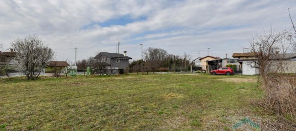 Grundstück in Udine, Italy 1566m², Nr. 24503 15