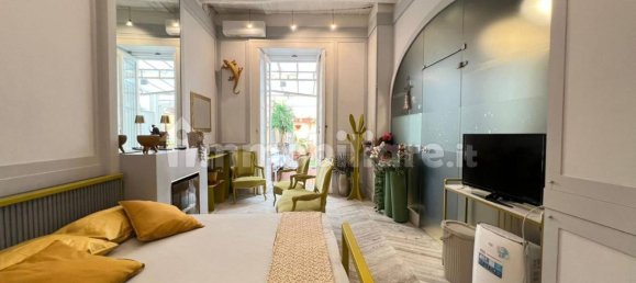 1 bedroom Apartment in Naples, Italy No. 357750 7