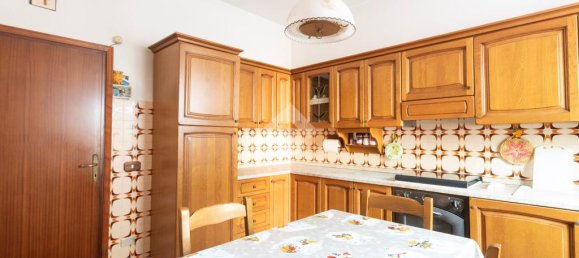 3 bedrooms Villa in Carpi, Italy No. 359920 6