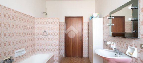 3 bedrooms Villa in Carpi, Italy No. 359920 10