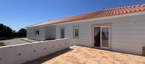 3 bedrooms House in Sao Martinho do Porto, Portugal No. 146729 9
