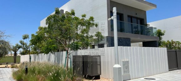 4 bedrooms Villa in Yas Island, UAE No. 15180 16