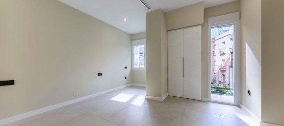 Apartamento de 3 dormitorios en Alicante, Spain No. 154943 22