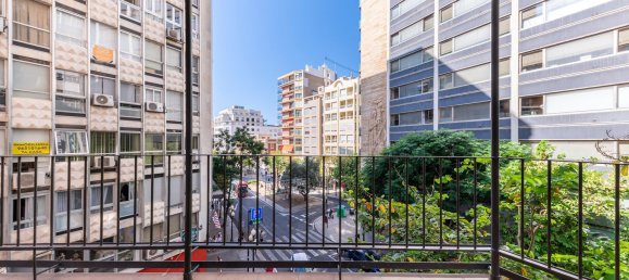 Apartamento de 3 dormitorios en Alicante, Spain No. 154943 2