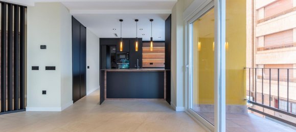 Apartamento de 3 dormitorios en Alicante, Spain No. 154943 7