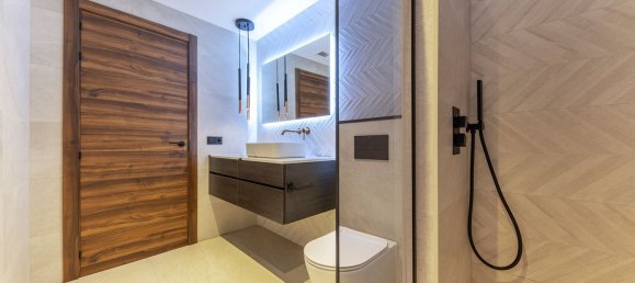 Apartamento de 3 dormitorios en Alicante, Spain No. 154943 20