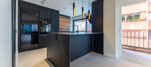 Apartamento de 3 dormitorios en Alicante, Spain No. 154943 8