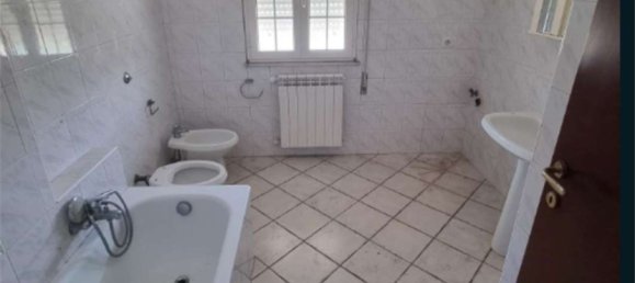 Квартира с 3 комнатами в Латина, Италия № 198581 10