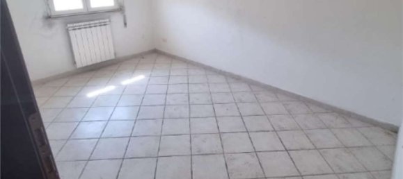 Квартира с 3 комнатами в Латина, Италия № 198581 8